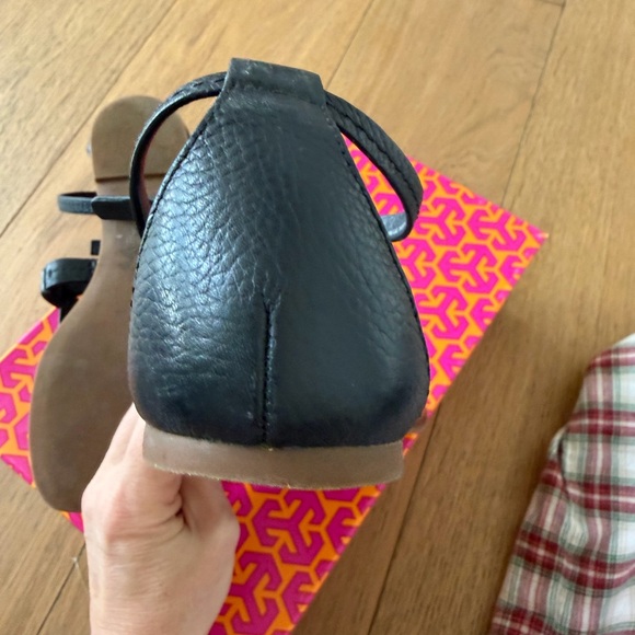 Tory Burch Black Leather Logo Thong Sandals with Ankle Strap - Picture 5 of 6